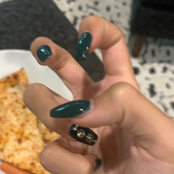 Meet your Posher, sophia <3 - Picture 1 of 1